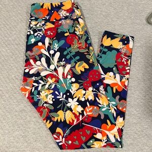 LuLaRoe TC Leggings - EUC - colorful floral pattern